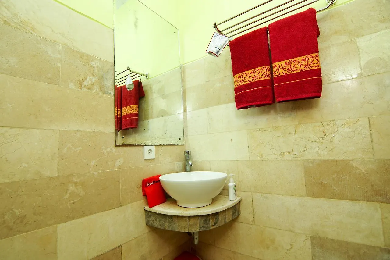 *** Guest house Reddoorz @ Patimura Legian 2 Kuta  Indonesia